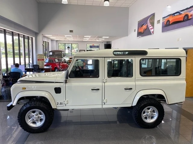 1998 Land Rover Defender 110 - Image 2 of 12