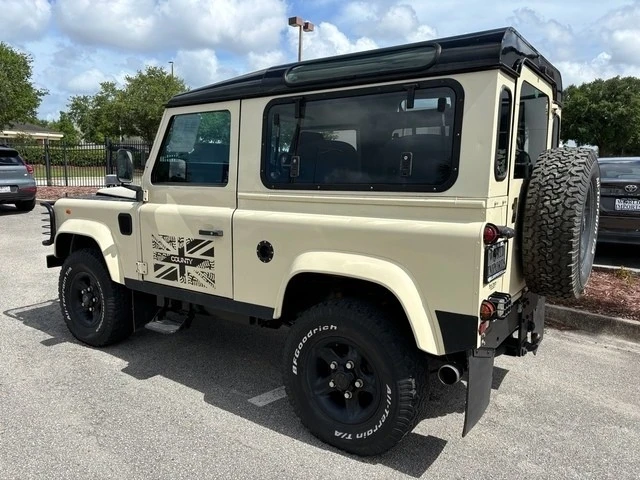 1998 Land Rover Defender 90 - Image 6 of 12