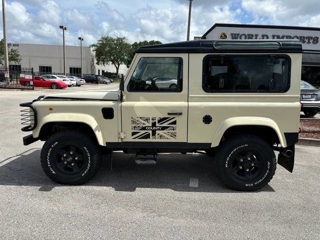 1998 Land Rover Defender 90 - Image 5 of 12