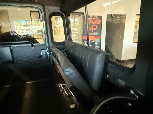 1998 Land Rover Defender 90 - Image 7 of 12