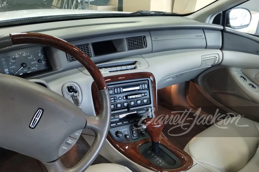 1998 Lincoln Continental Mark VIII - Image 12 of 31