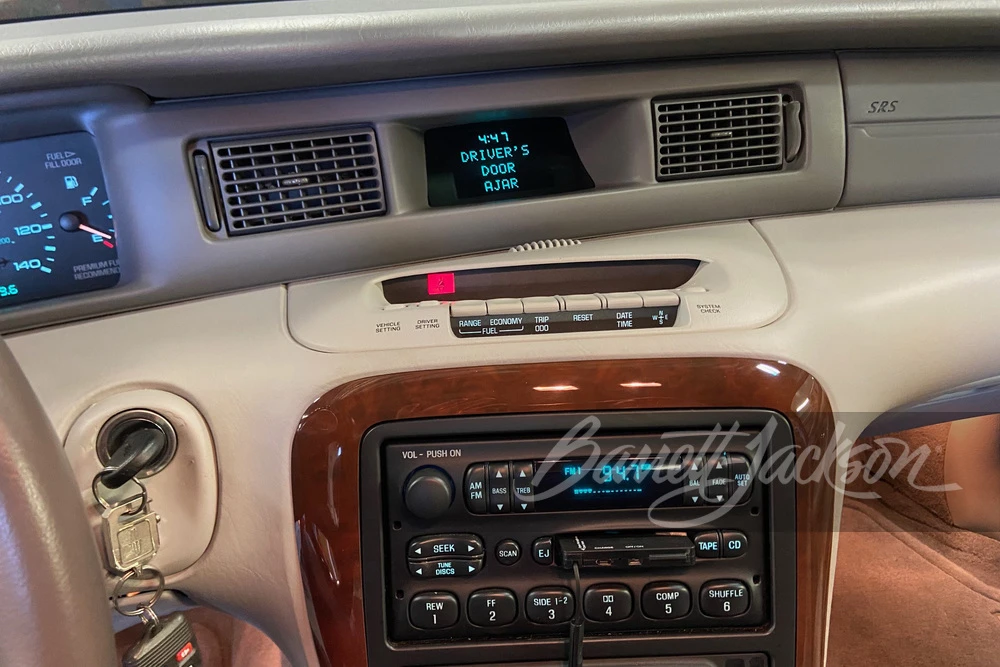 1998 Lincoln Continental Mark VIII - Image 16 of 31
