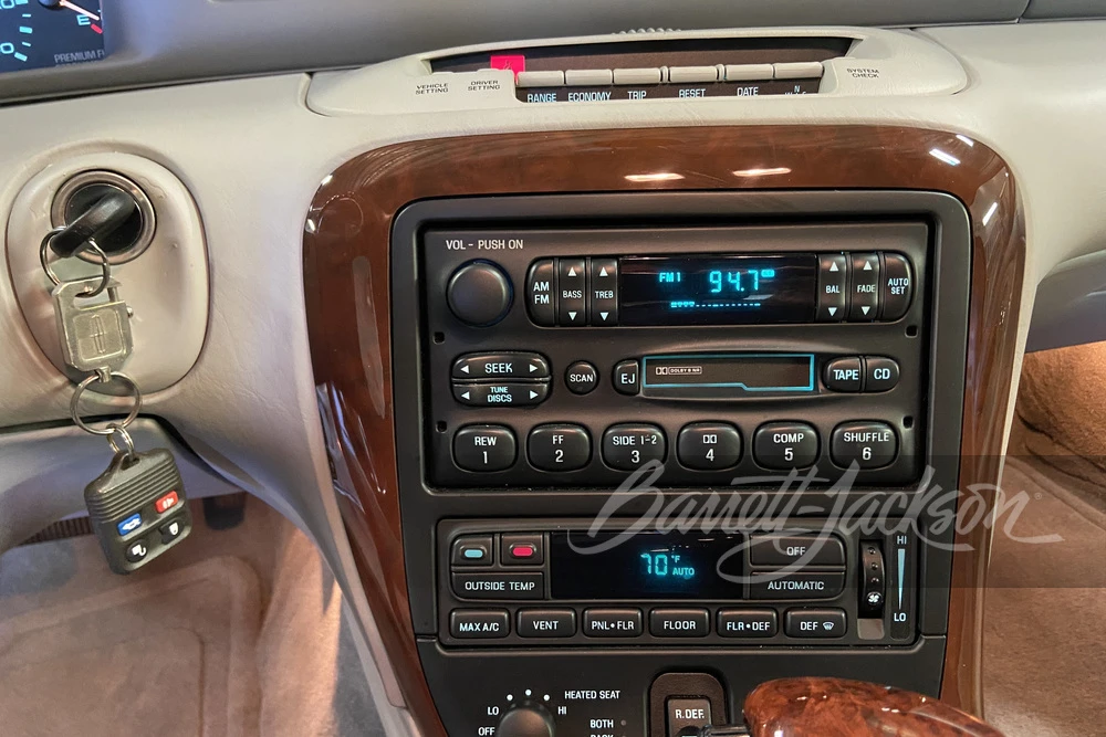 1998 Lincoln Continental Mark VIII - Image 15 of 31