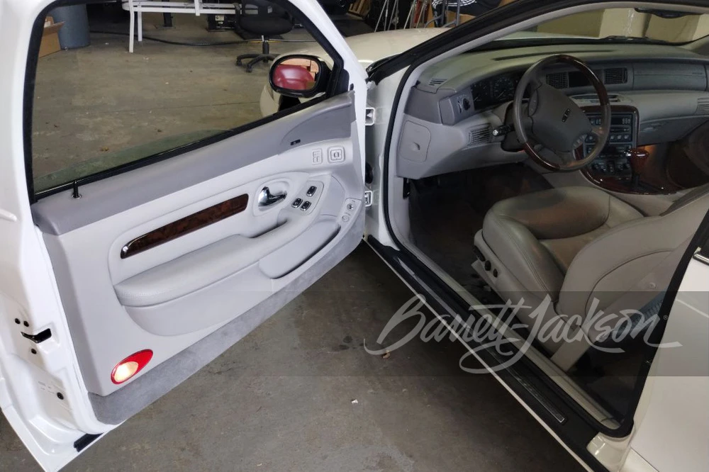 1998 Lincoln Continental Mark VIII - Image 26 of 31