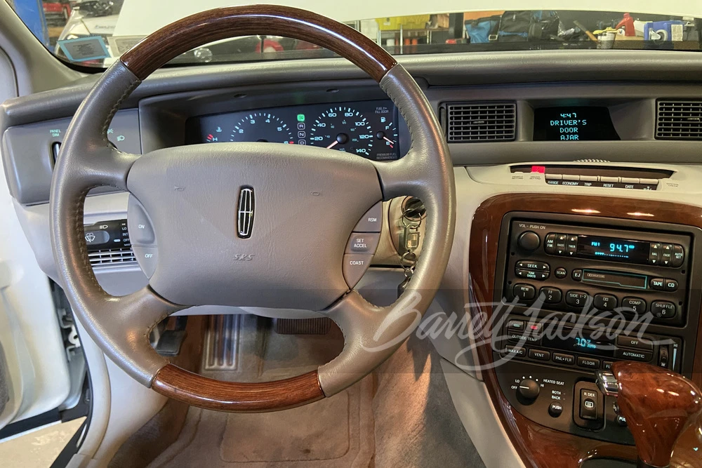 1998 Lincoln Continental Mark VIII - Image 13 of 31