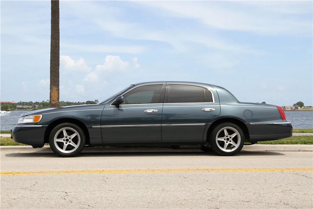 1998 Lincoln Town Car - Image 5 of 5
