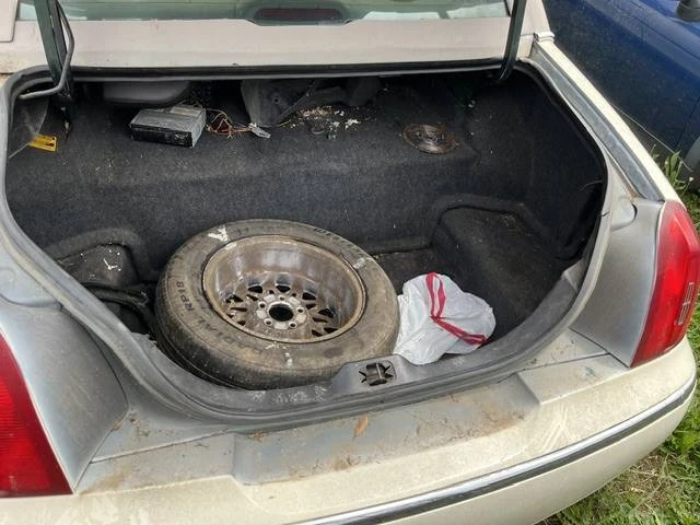 1998 Lincoln Continental 9th Gen - Image 8 of 9