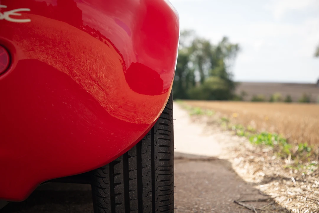 1998 Lotus Elise Series 1 - Image 30 of 31