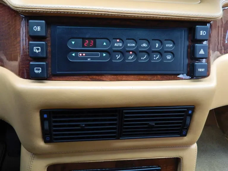 1998 LaForza - Image 19 of 31