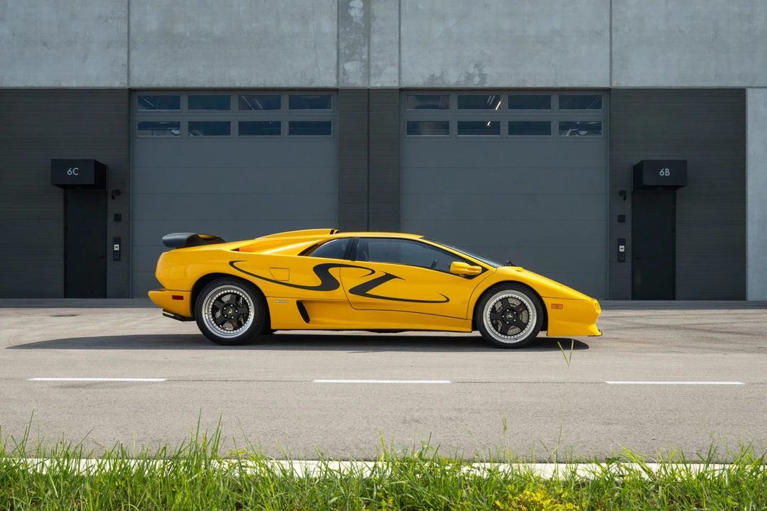1998 Lamborghini Diablo SV - Image 6 of 31