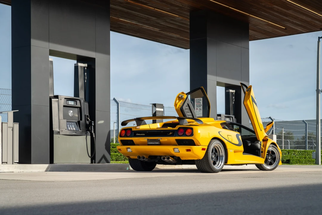 1998 Lamborghini Diablo SV - Image 16 of 31