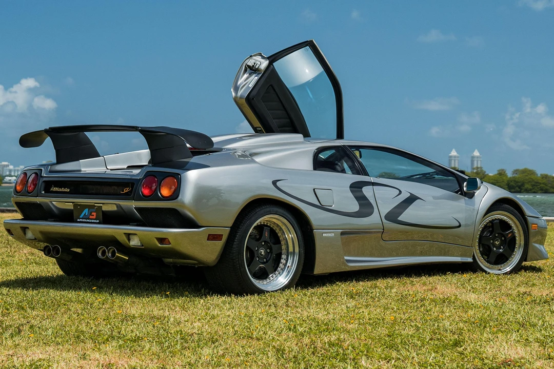 1998 Lamborghini Diablo SV - Image 4 of 31