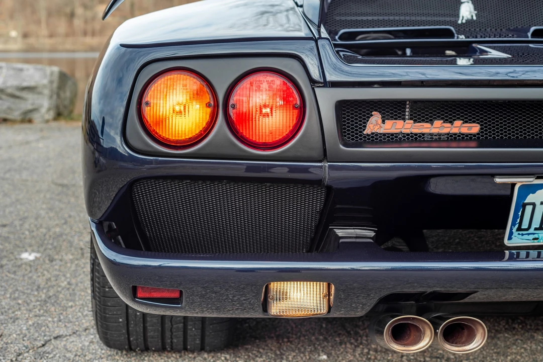 1998 Lamborghini Diablo SV - Image 15 of 31