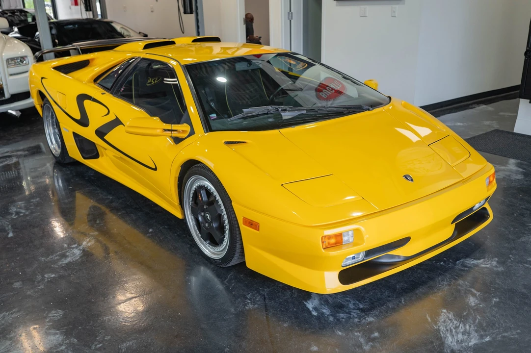 1998 Lamborghini Diablo SV - Image 7 of 31
