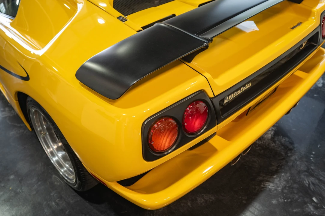 1998 Lamborghini Diablo SV - Image 28 of 31