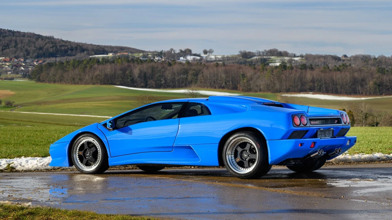 1998 Lamborghini Diablo SV - Image 14 of 31