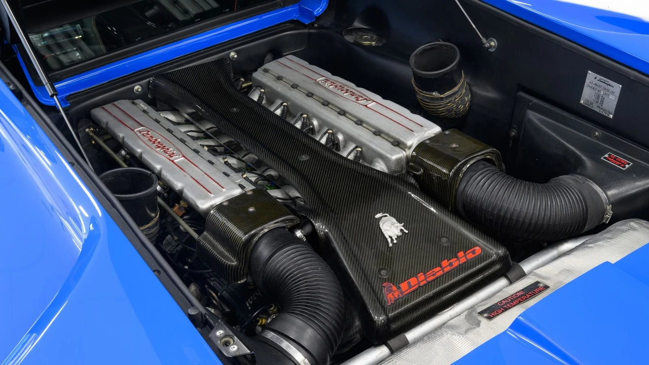 1998 Lamborghini Diablo SV - Image 6 of 31