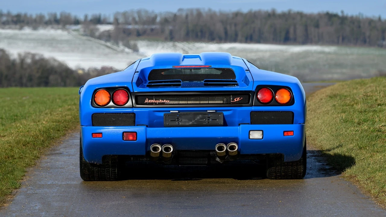 1998 Lamborghini Diablo SV - Image 2 of 31