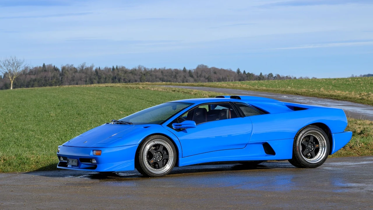 1998 Lamborghini Diablo SV - Image 15 of 31