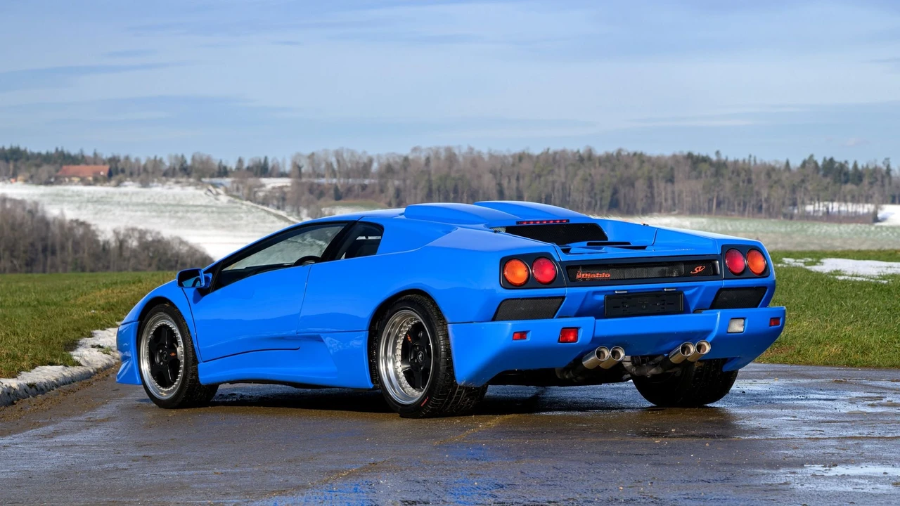 1998 Lamborghini Diablo SV - Image 18 of 31