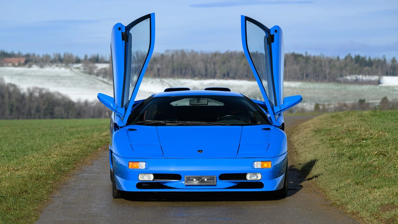 1998 Lamborghini Diablo SV - Image 10 of 31