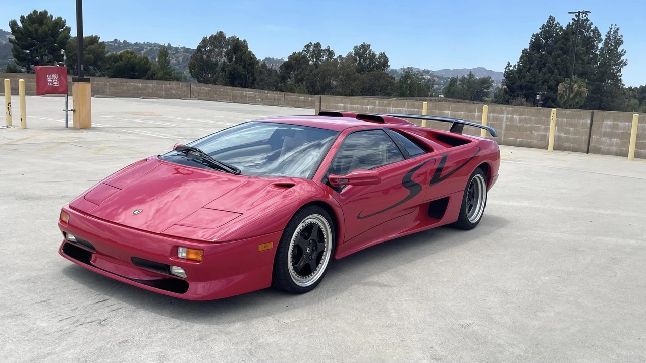 1998 Lamborghini Diablo SV - Image 8 of 31