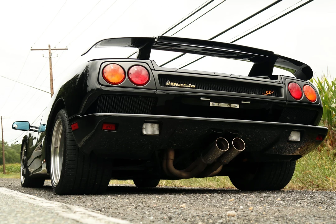 1998 Lamborghini Diablo SV - Image 17 of 31