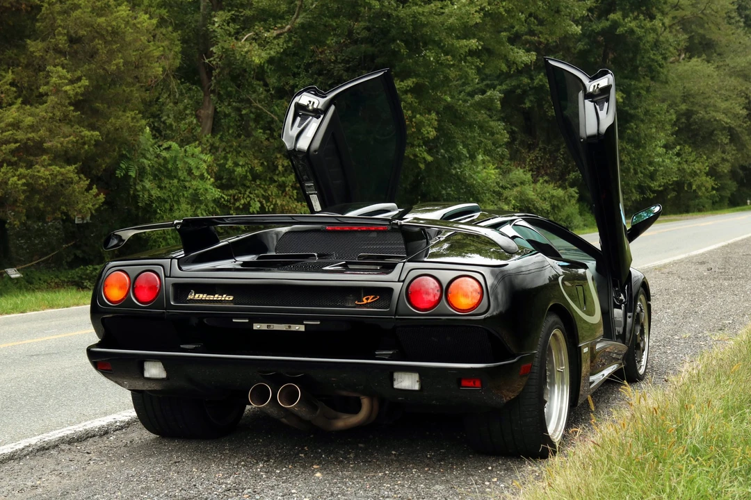 1998 Lamborghini Diablo SV - Image 23 of 31