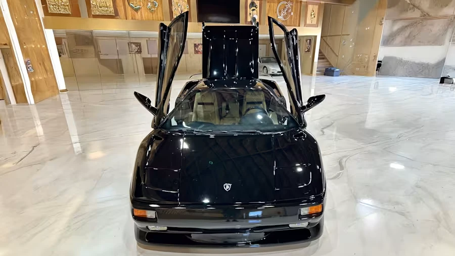 1998 Lamborghini Diablo SV - Image 7 of 31