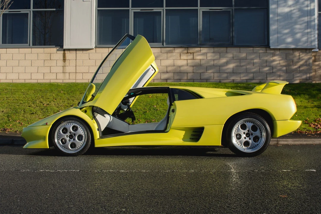 1998 Lamborghini Diablo VT - Image 9 of 22