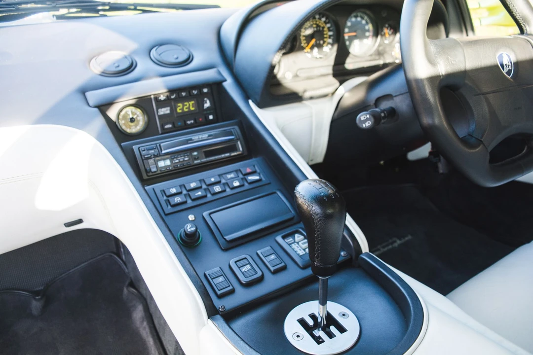 1998 Lamborghini Diablo VT - Image 2 of 22