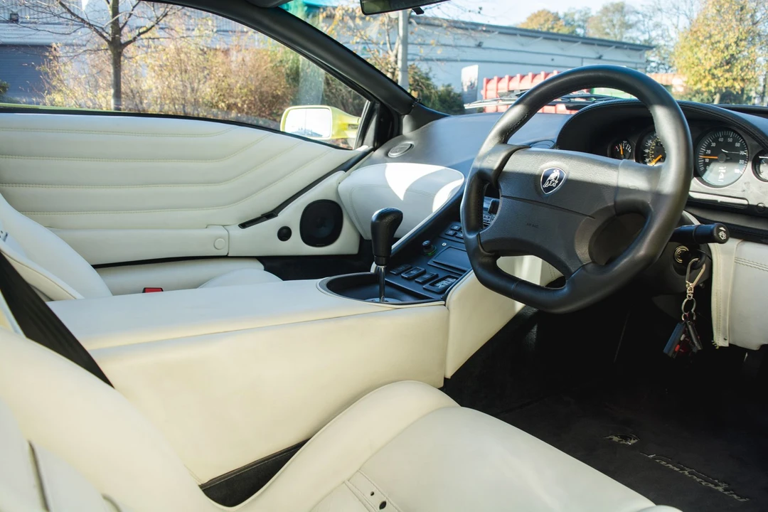 1998 Lamborghini Diablo VT - Image 7 of 22