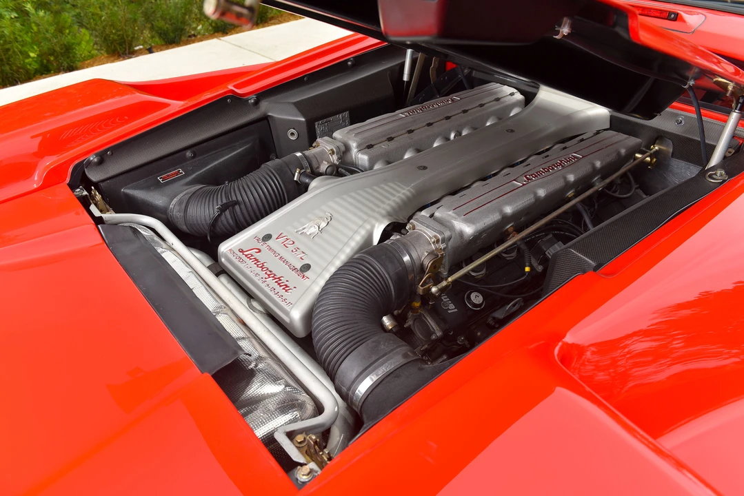 1998 Lamborghini Diablo VT - Image 10 of 31