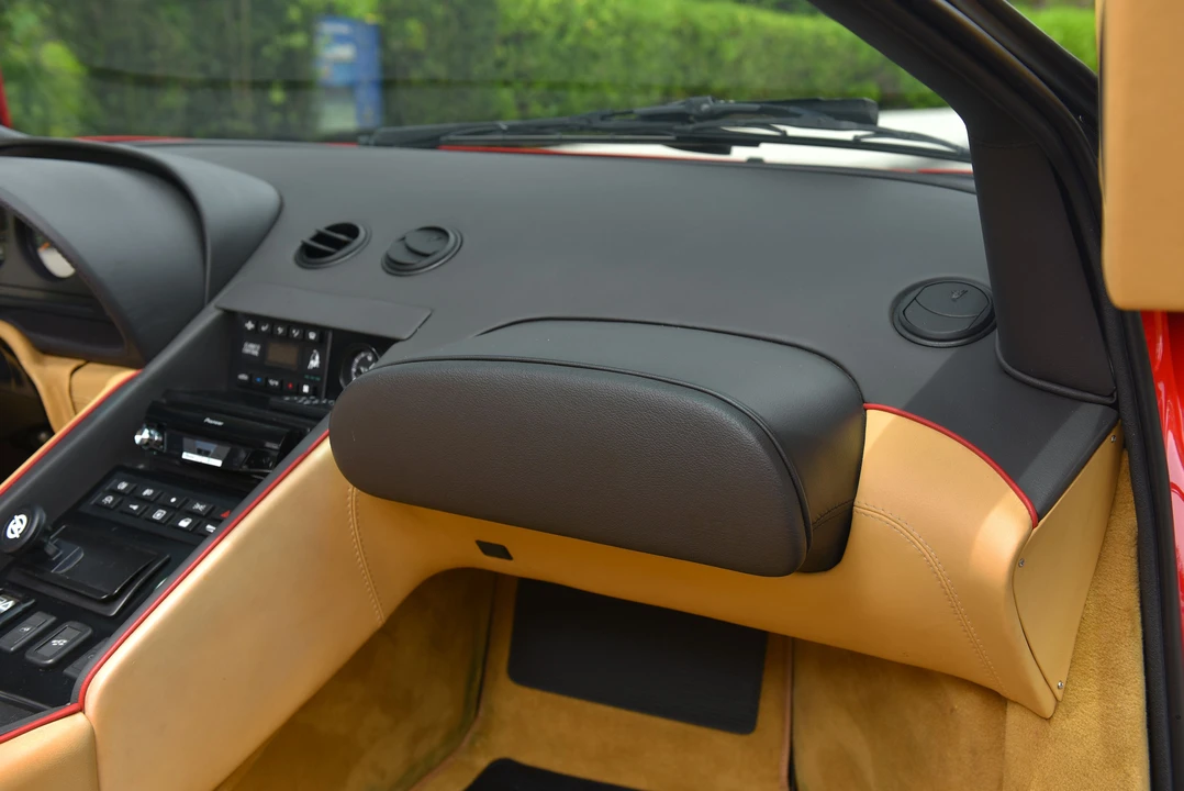 1998 Lamborghini Diablo VT - Image 29 of 31