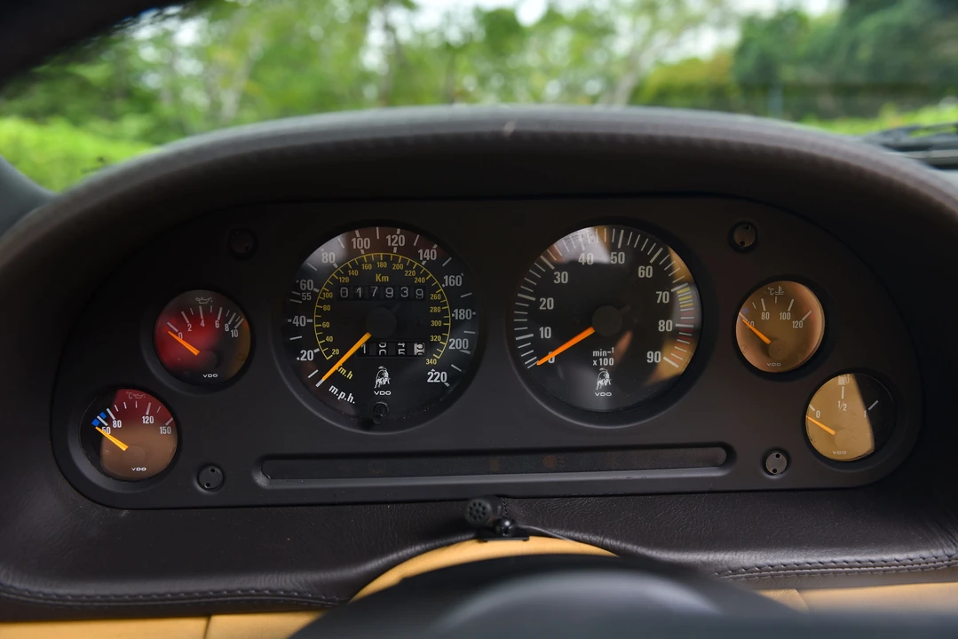 1998 Lamborghini Diablo VT - Image 21 of 31