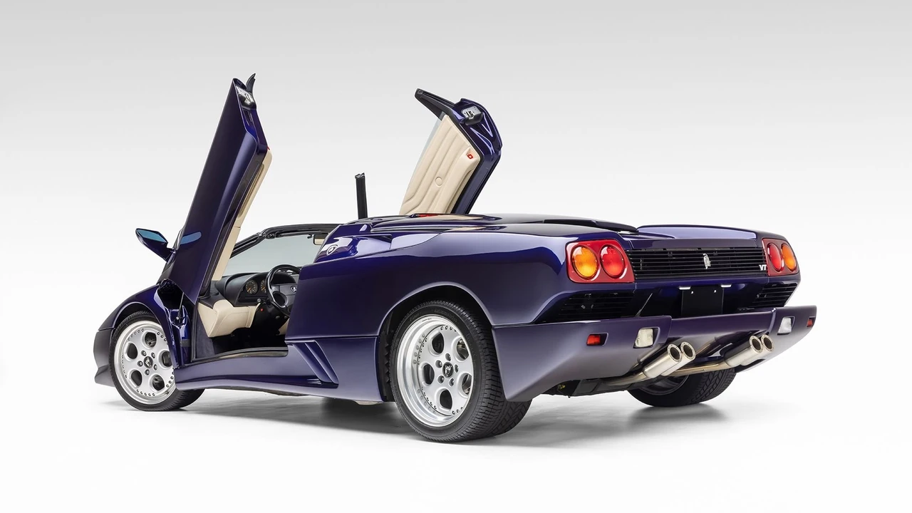 1998 Lamborghini Diablo VT - Image 22 of 31