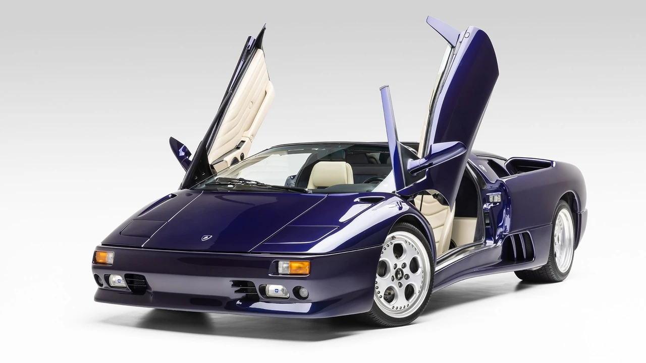 1998 Lamborghini Diablo VT - Image 23 of 31