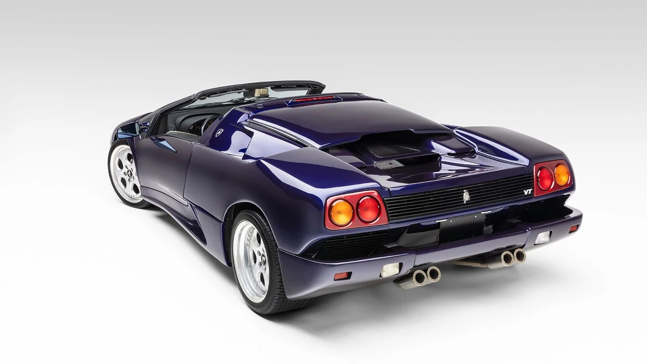 1998 Lamborghini Diablo VT - Image 18 of 31