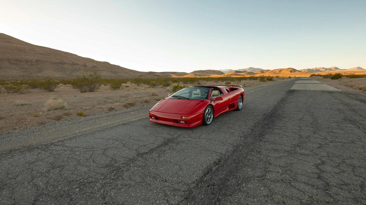 1998 Lamborghini Diablo VT - Image 19 of 30