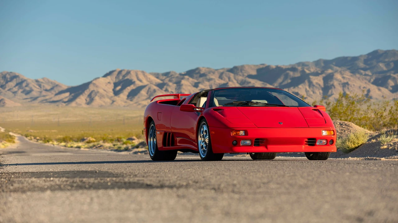 1998 Lamborghini Diablo VT - Image 25 of 30
