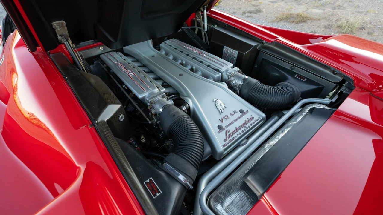 1998 Lamborghini Diablo VT - Image 6 of 30