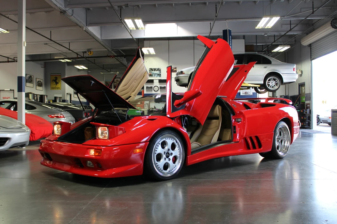1998 Lamborghini Diablo VT - Image 16 of 31