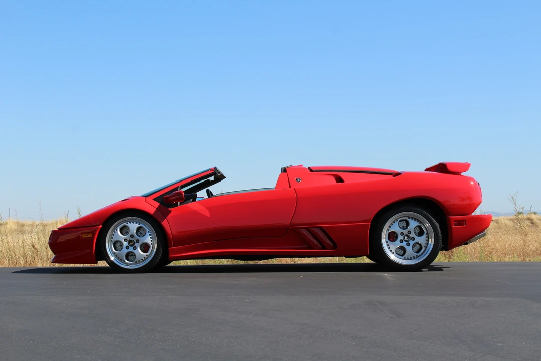 1998 Lamborghini Diablo VT - Image 2 of 31
