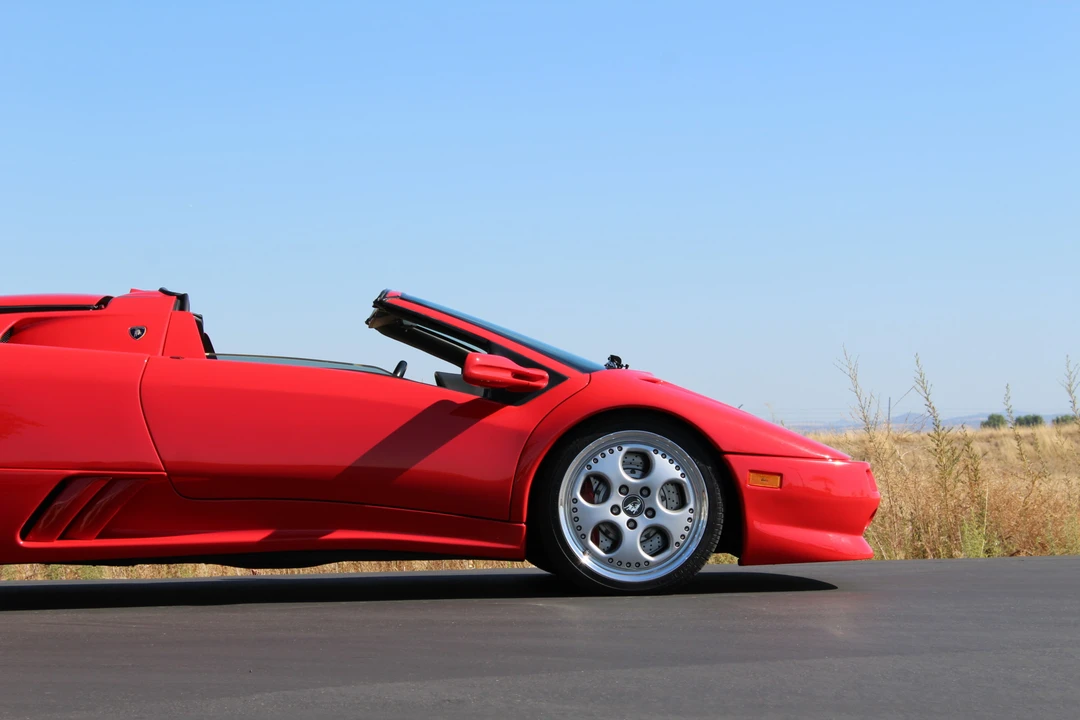 1998 Lamborghini Diablo VT - Image 22 of 31