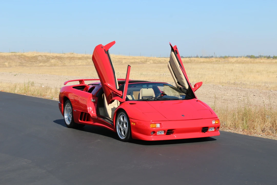 1998 Lamborghini Diablo VT - Image 11 of 31