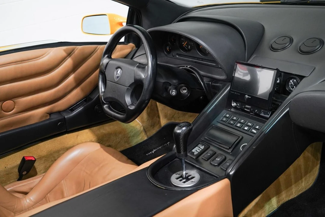 1998 Lamborghini Diablo VT - Image 15 of 21