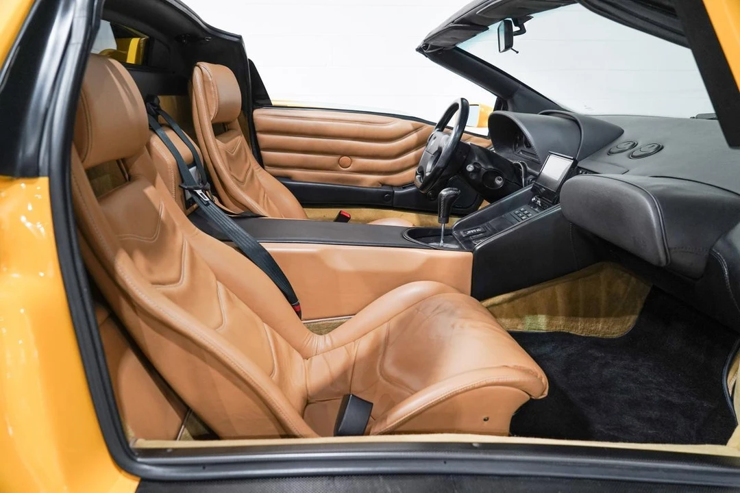 1998 Lamborghini Diablo VT - Image 16 of 21