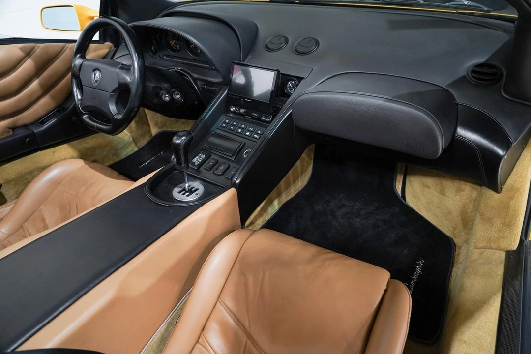1998 Lamborghini Diablo VT - Image 14 of 21