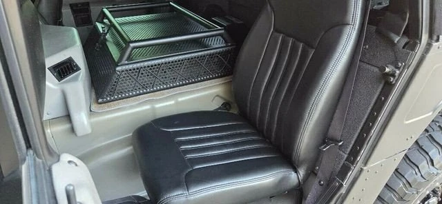1998 Lamborghini LM002 - Image 18 of 20