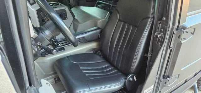 1998 Lamborghini LM002 - Image 15 of 20